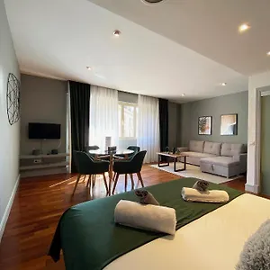https://charming-studio-on-passeig-de-gracia.topbarcelonahotels.com